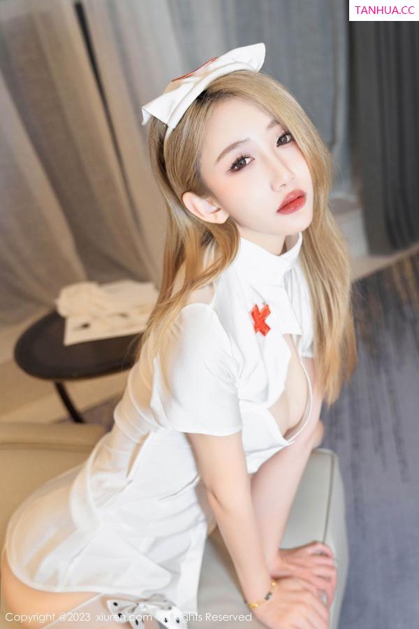   [XiuRen]高清写真图 2023.09.14 No.7389 沈青黛 护士服美腿第41张图片